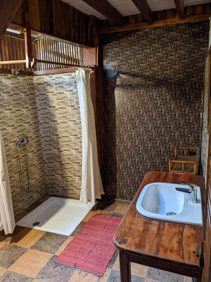 Les Acacias Bungalows Manambolo Dış mekan fotoğraf
