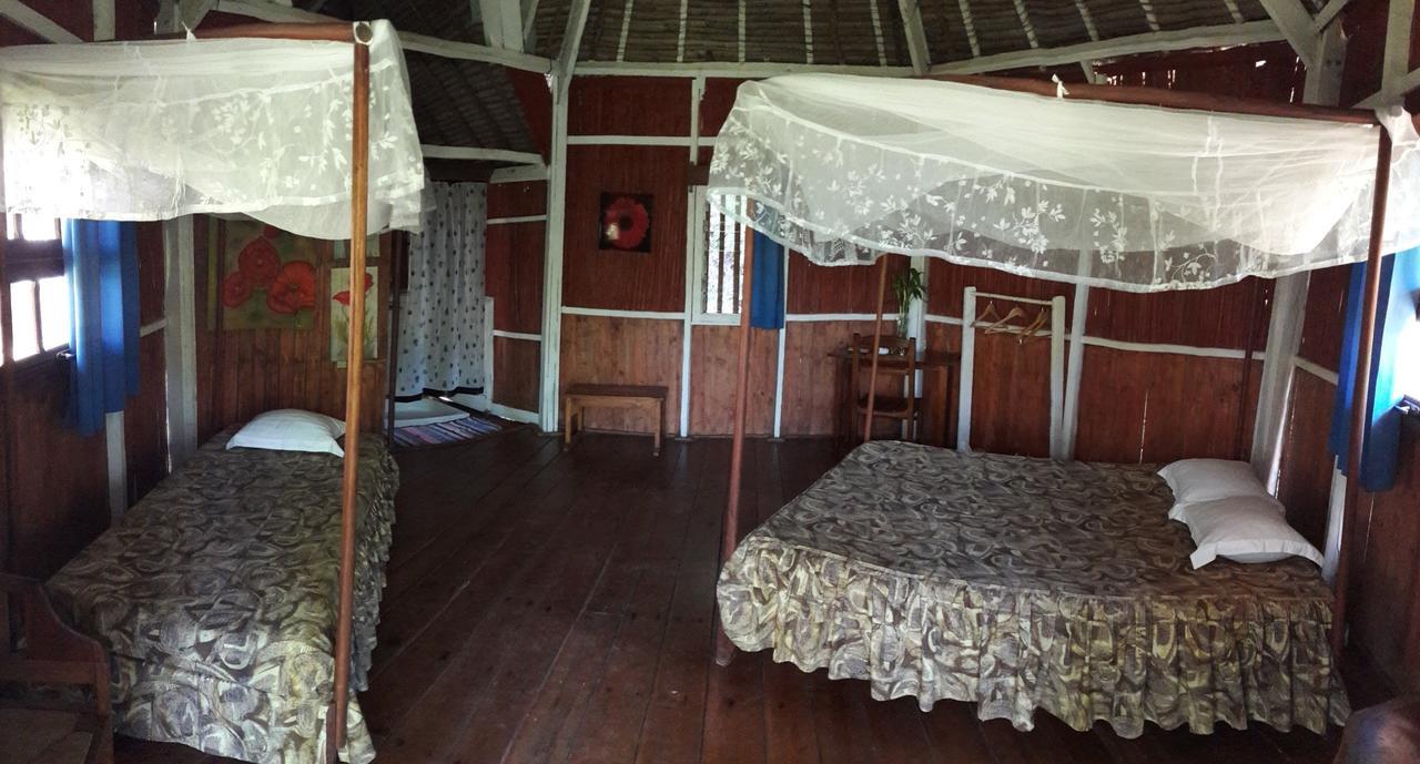 Les Acacias Bungalows Manambolo Dış mekan fotoğraf