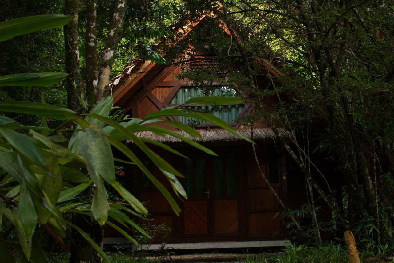 Les Acacias Bungalows Manambolo Dış mekan fotoğraf